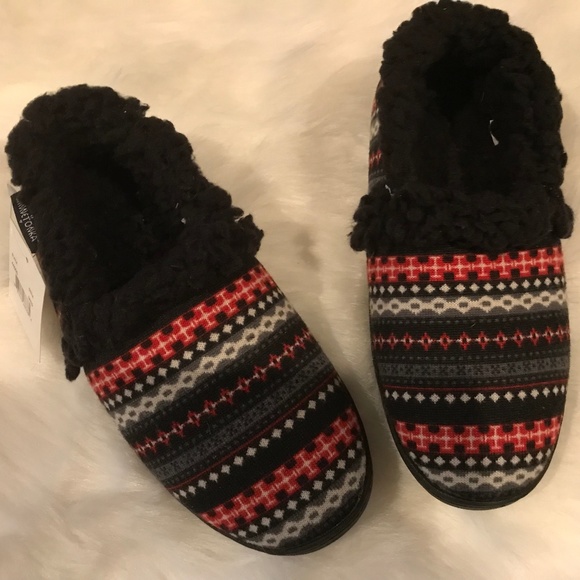 Minnetonka Slippers - Picture 1 of 2